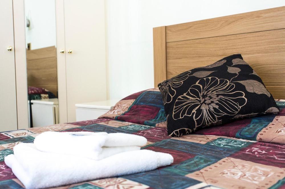 Oyo Ridgeway Hotel Chingford Zewnętrze zdjęcie
